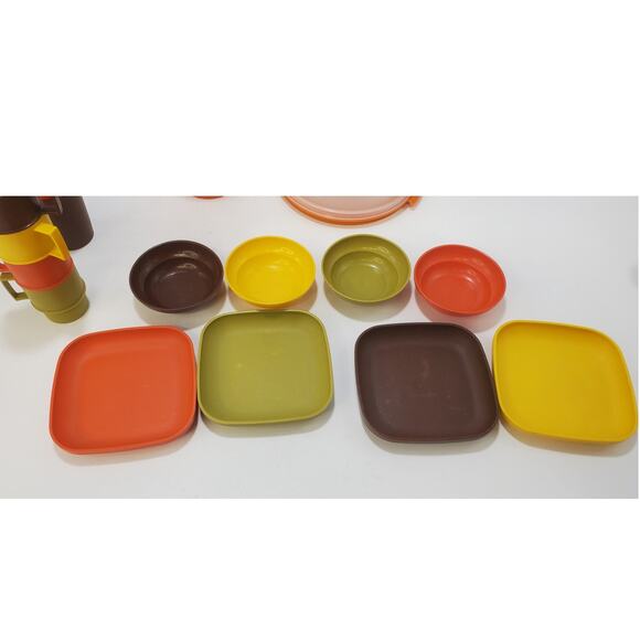 Vintage Tupperware TOYS MINI Party & Serve it Set 20 Piece **NEVER USED** - Picture 6 of 8